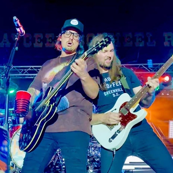 Meet your Posher, Belinda - Picture 16 of 16